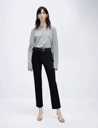 Black Straight-Leg Ankle Jeans